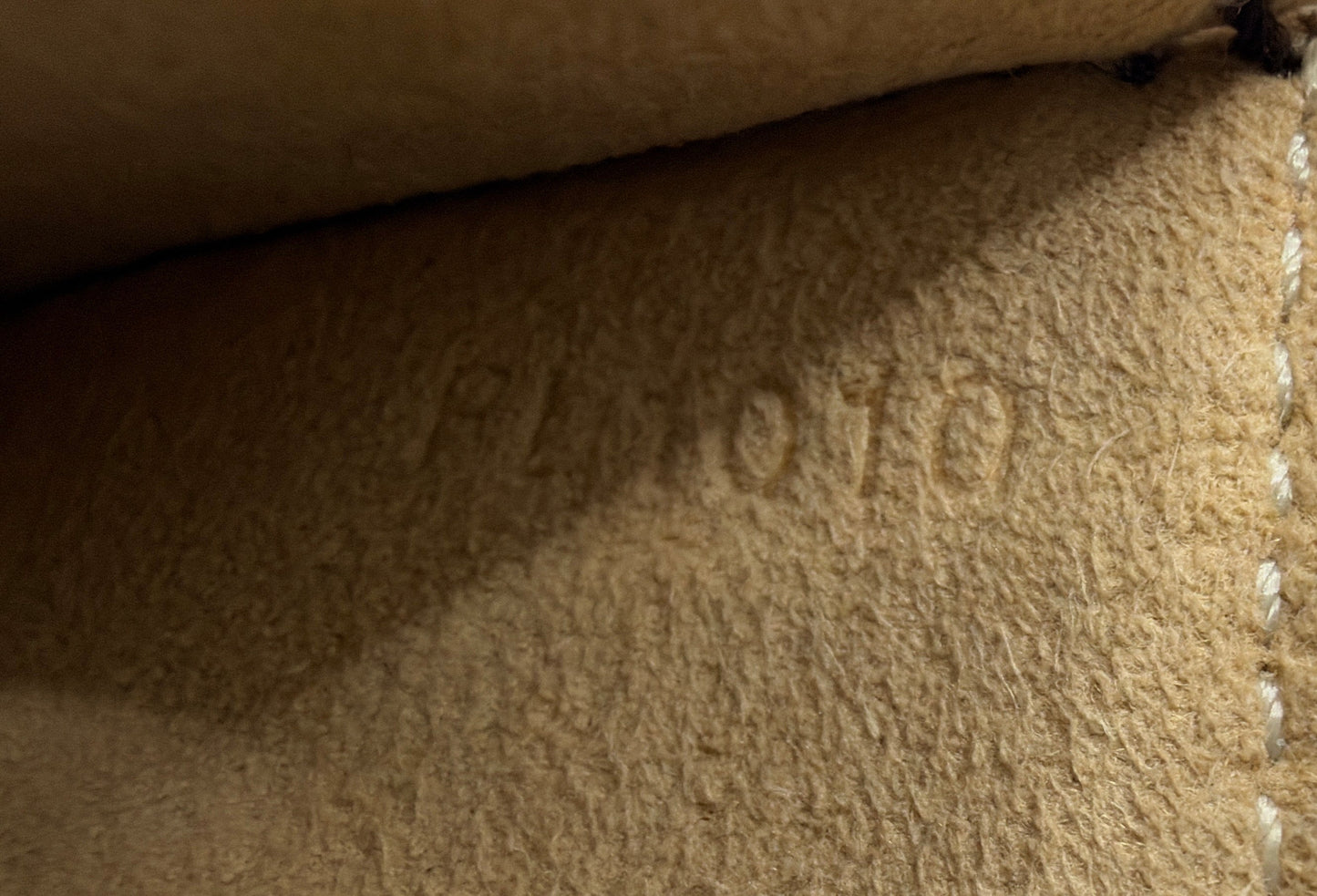 Authentic Louis Vuitton Florentine Monogram Belt Bag (S) – Vintage LV Waist Bag – COA, Dust Bag & Chain