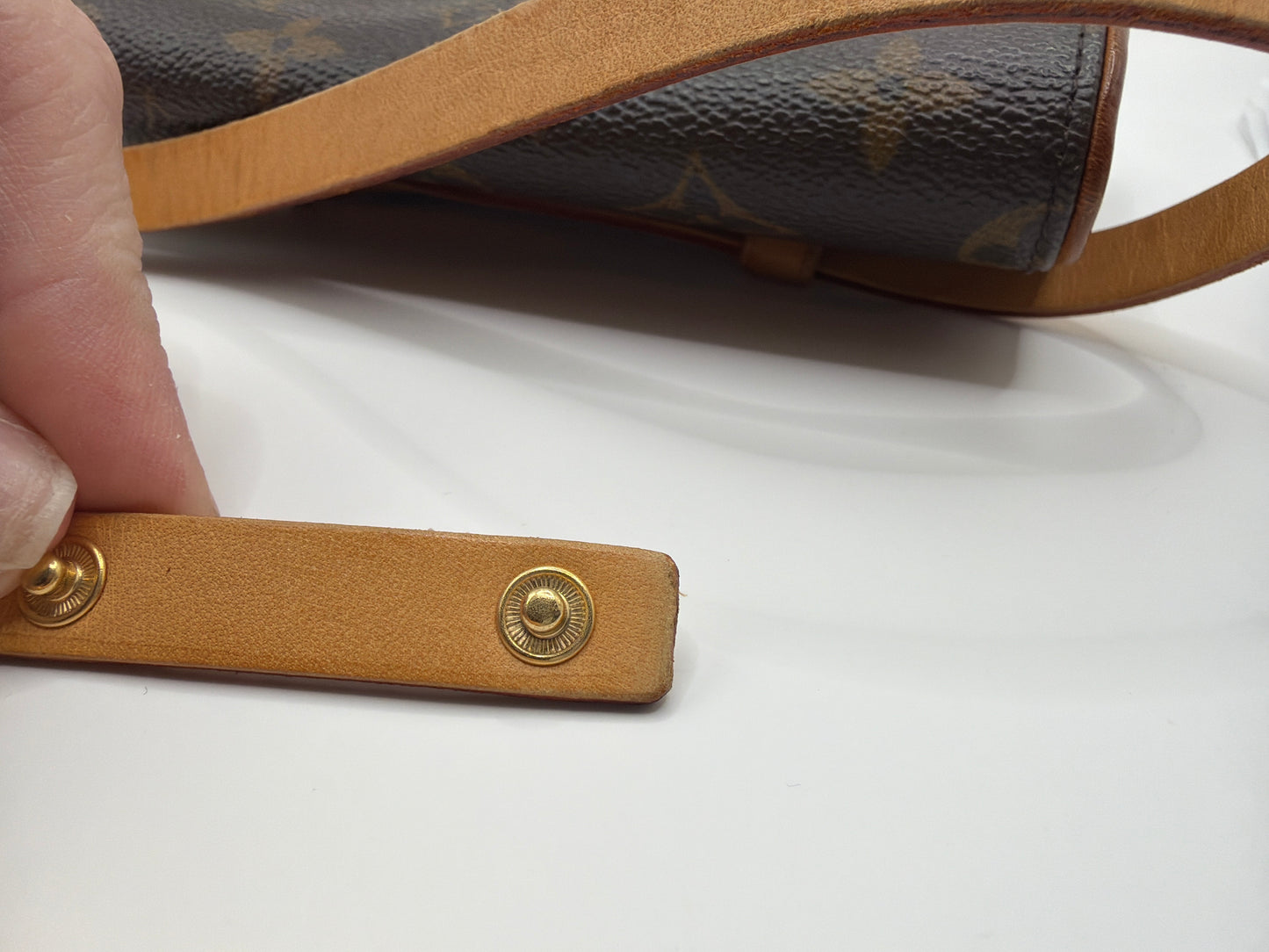 Authentic Louis Vuitton Florentine Monogram Belt Bag (S) – Vintage LV Waist Bag – COA, Dust Bag & Chain