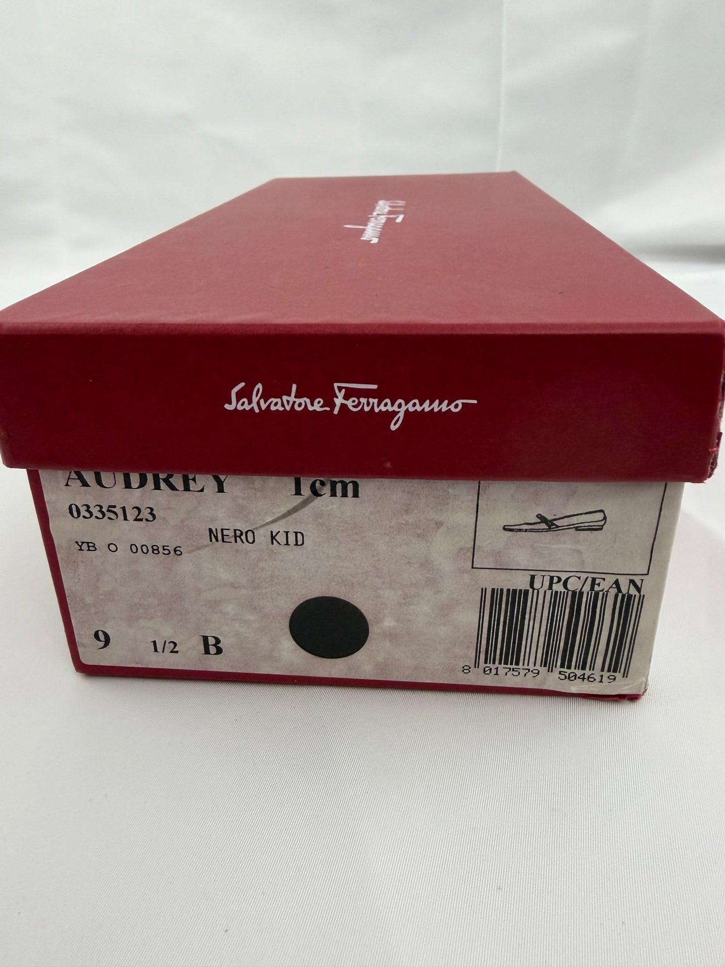 Salvatore Ferragamo Black Patent Leather Shoes - Size 9.5 - Resale Thrift Boutique LLC.